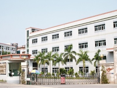 深圳五金沖壓廠，五金加工機械手操作9